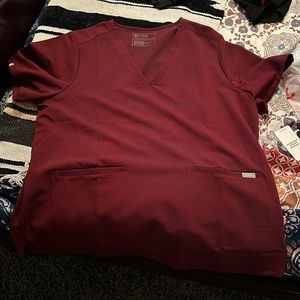 Brand new figs scrubs